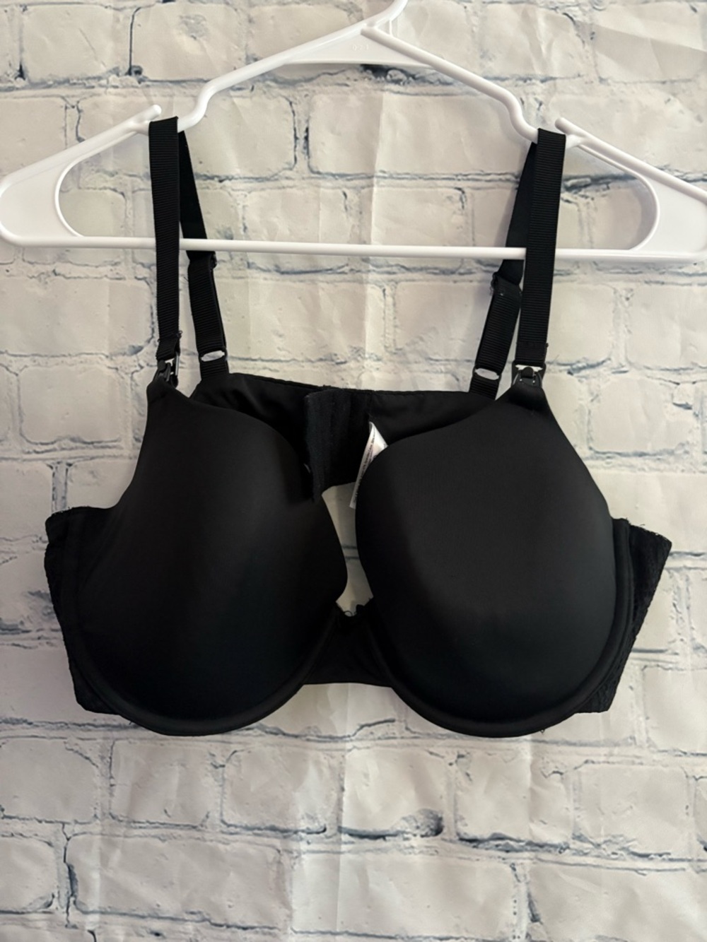 Motherhood Maternity Black Nursing Bra Size 40c
